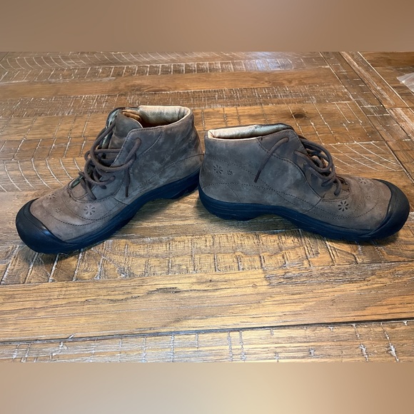 KEEN Presidio Leather Floral Lace-Up Walking/Hiking Shoes - Picture 9 of 10